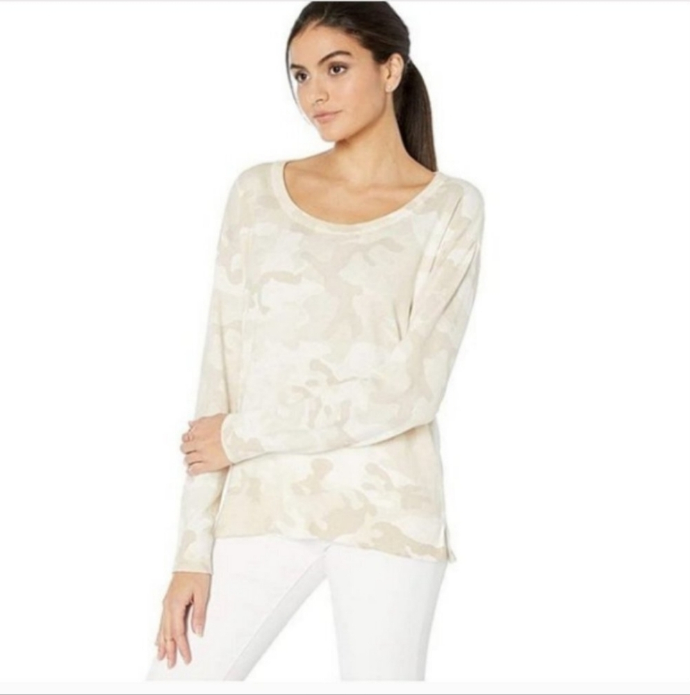 Sanctuary Lightweight Pullover Sweater in Sand Dune Camo Print